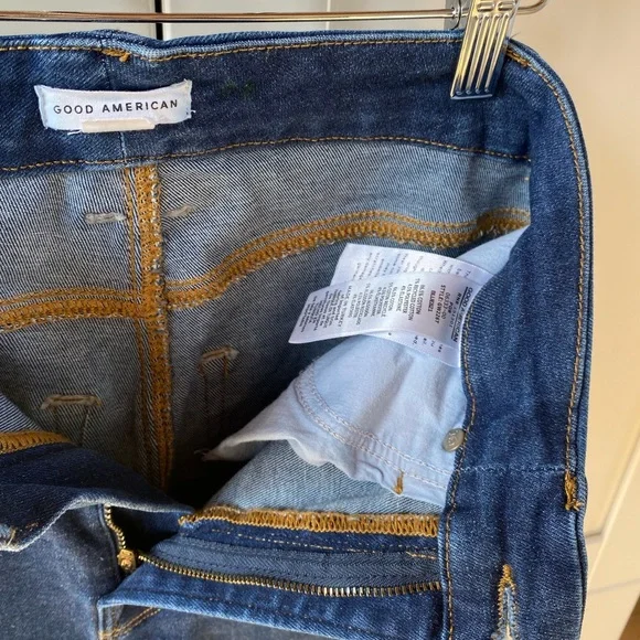 Good American Good Waist Skinny Jeans - Picture 5 of 5